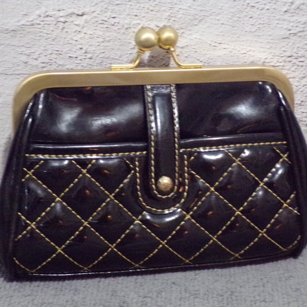 Maxx New York Signature Cosmetic or Change Bag Quilted Black Gold Accents‎